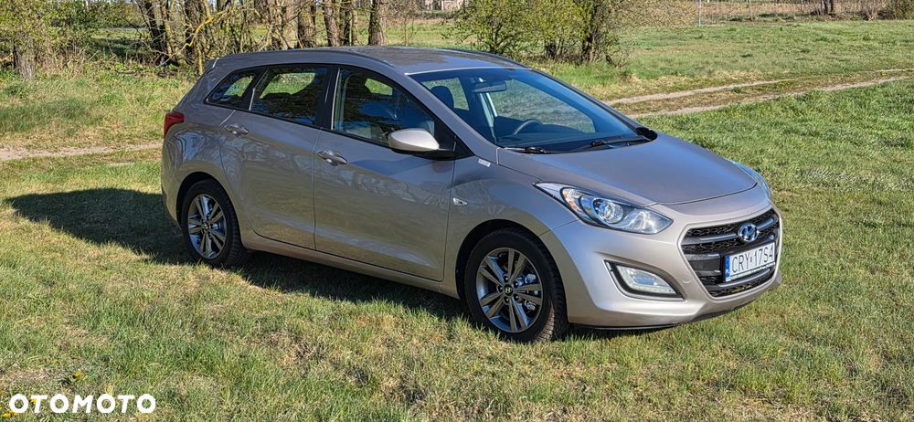 Hyundai i30 1.6 Style - 11
