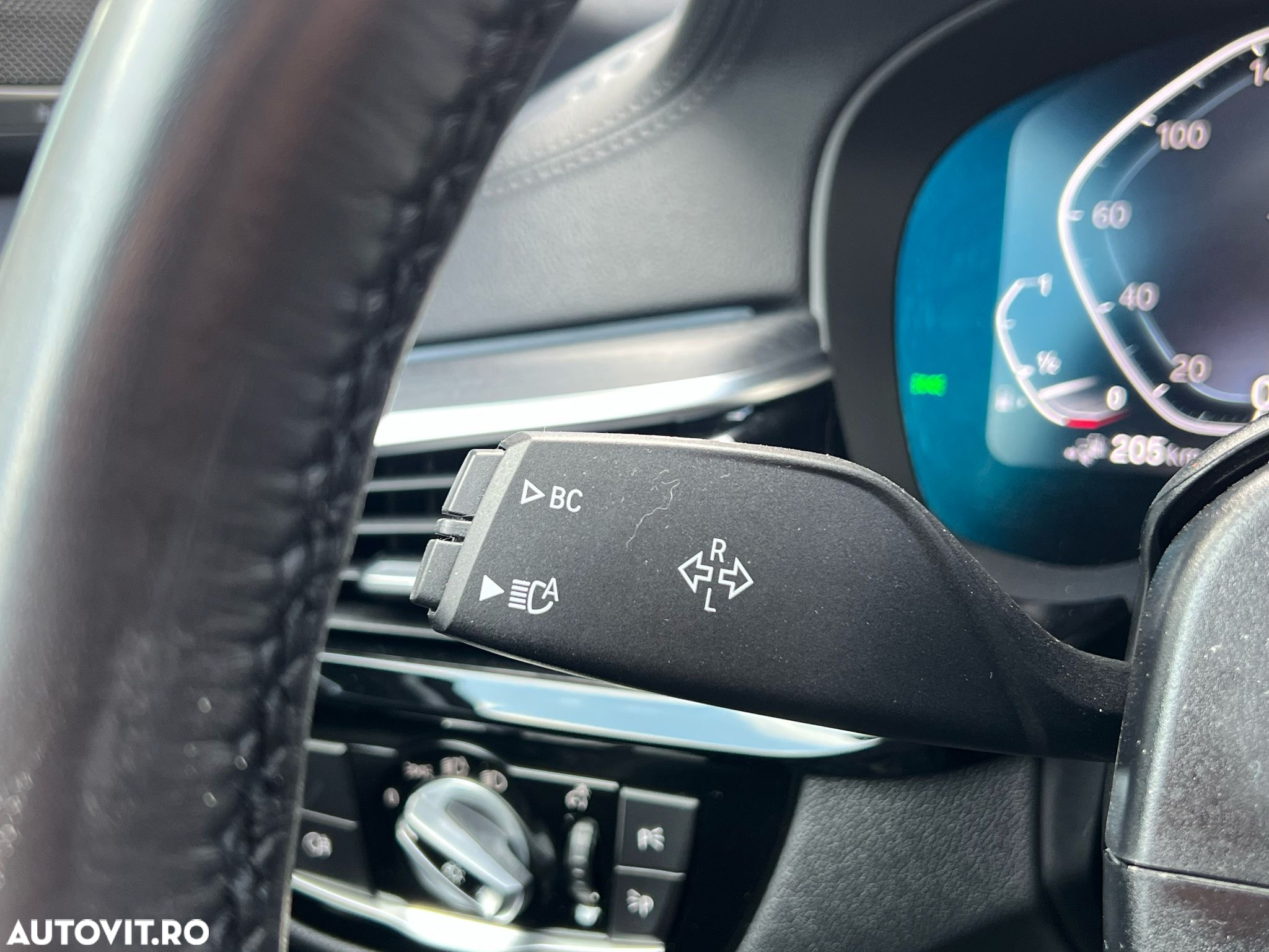 BMW Seria 5 530e Aut. - 12