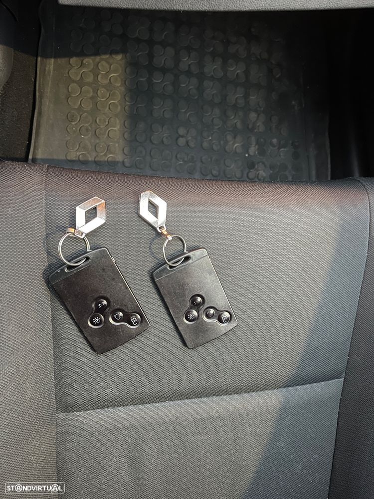 Renault Mégane dCi 95 FAP LIMITED - 6