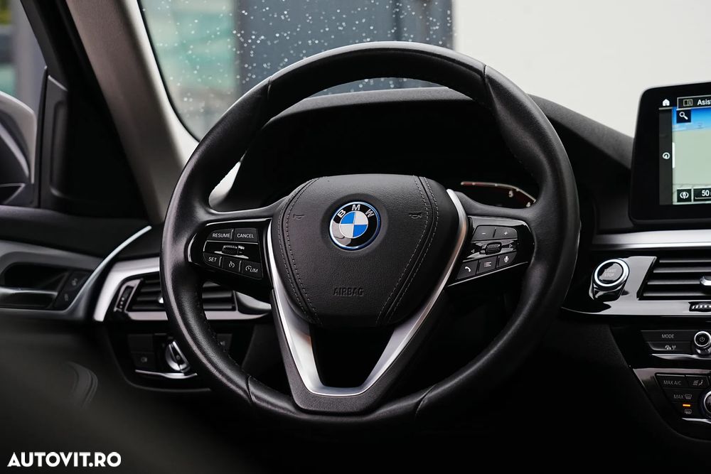 BMW Seria 5 530e AT PHEV - 11