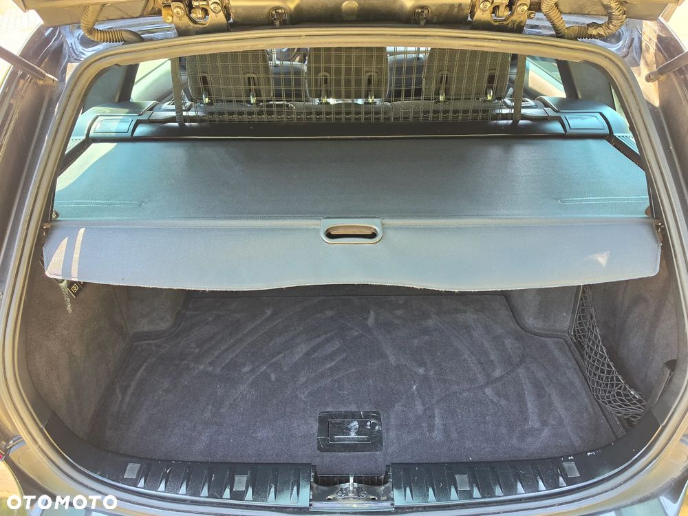 BMW Seria 3 318d DPF Edition Sport - 15
