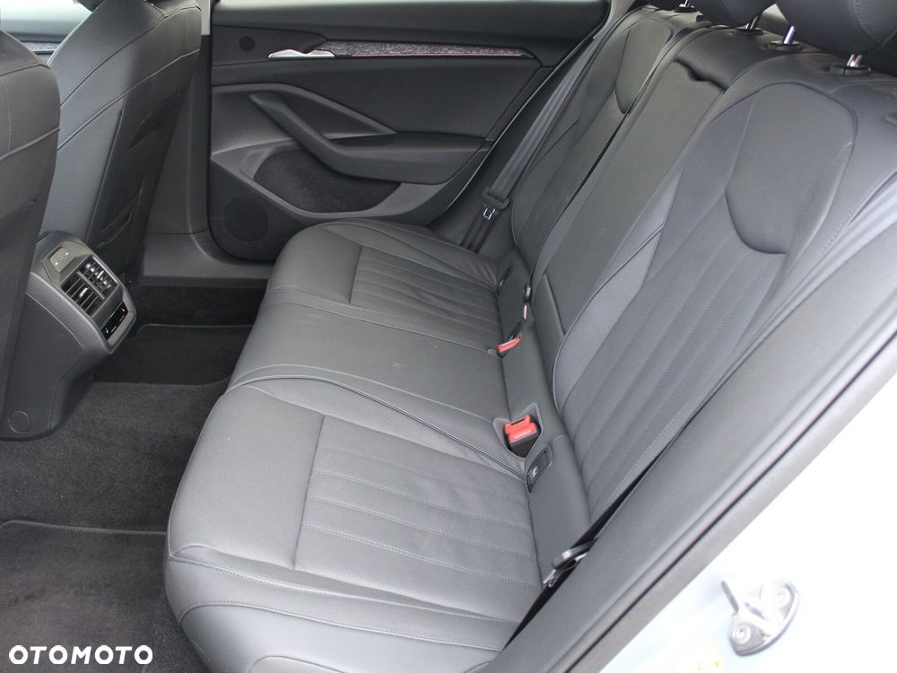Skoda Superb 2.0 TDI SCR 4x4 Selection DSG - 14