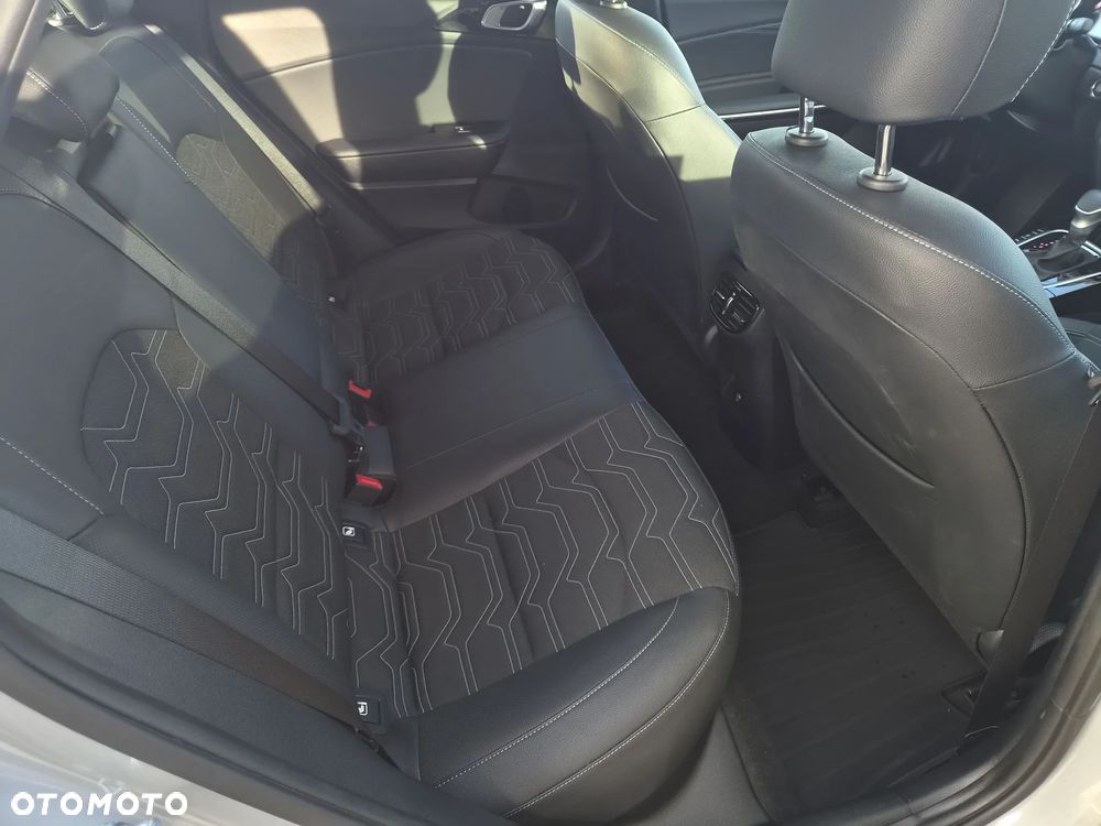 Kia XCeed 1.6 T-GDI Tribute DCT - 20
