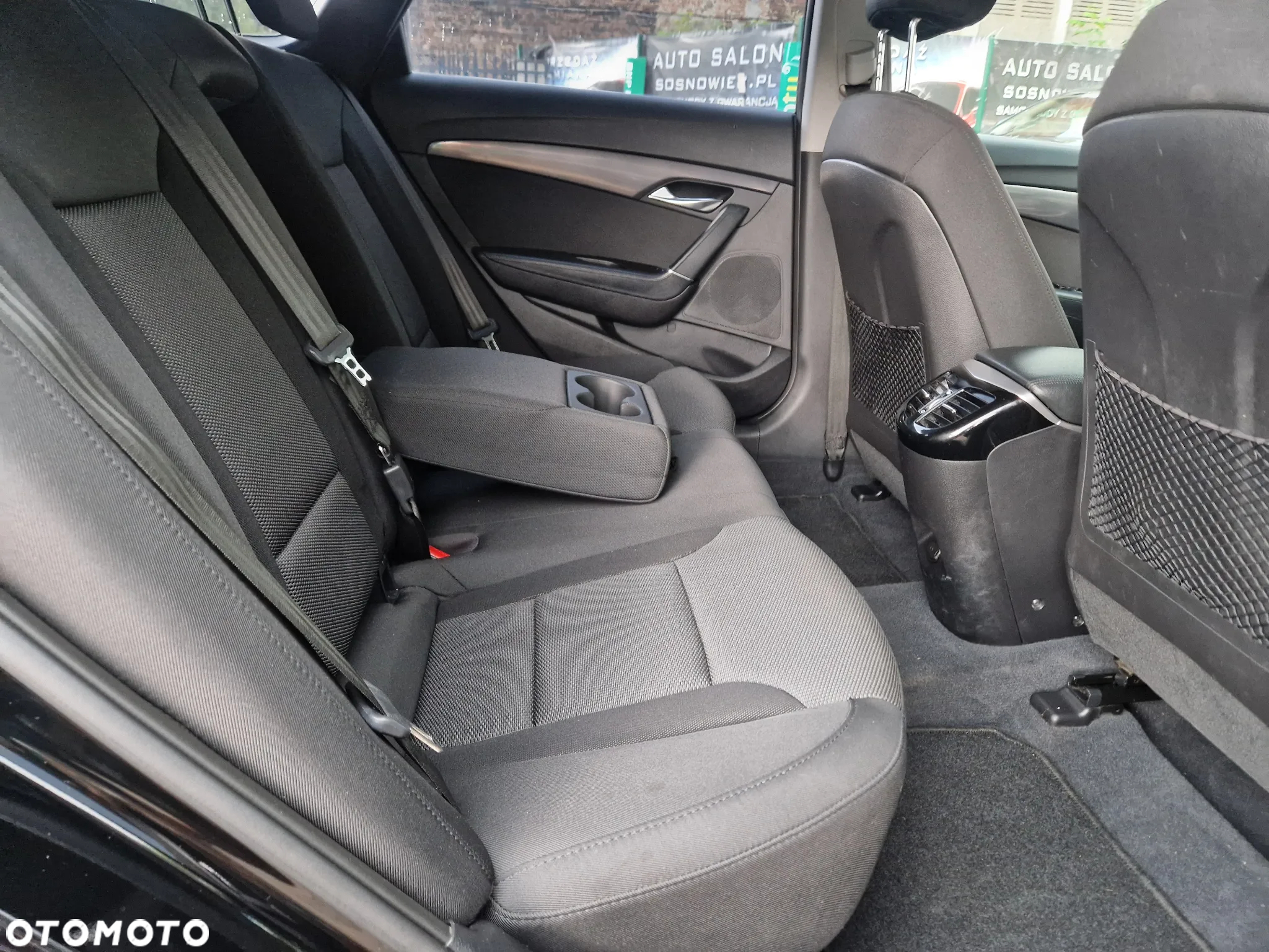 Hyundai i40 Kombi blue 1.6 Family+ - 37
