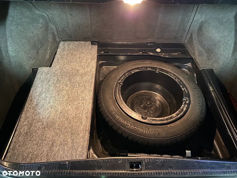 Mercedes-Benz W124 (1984-1993) - 15