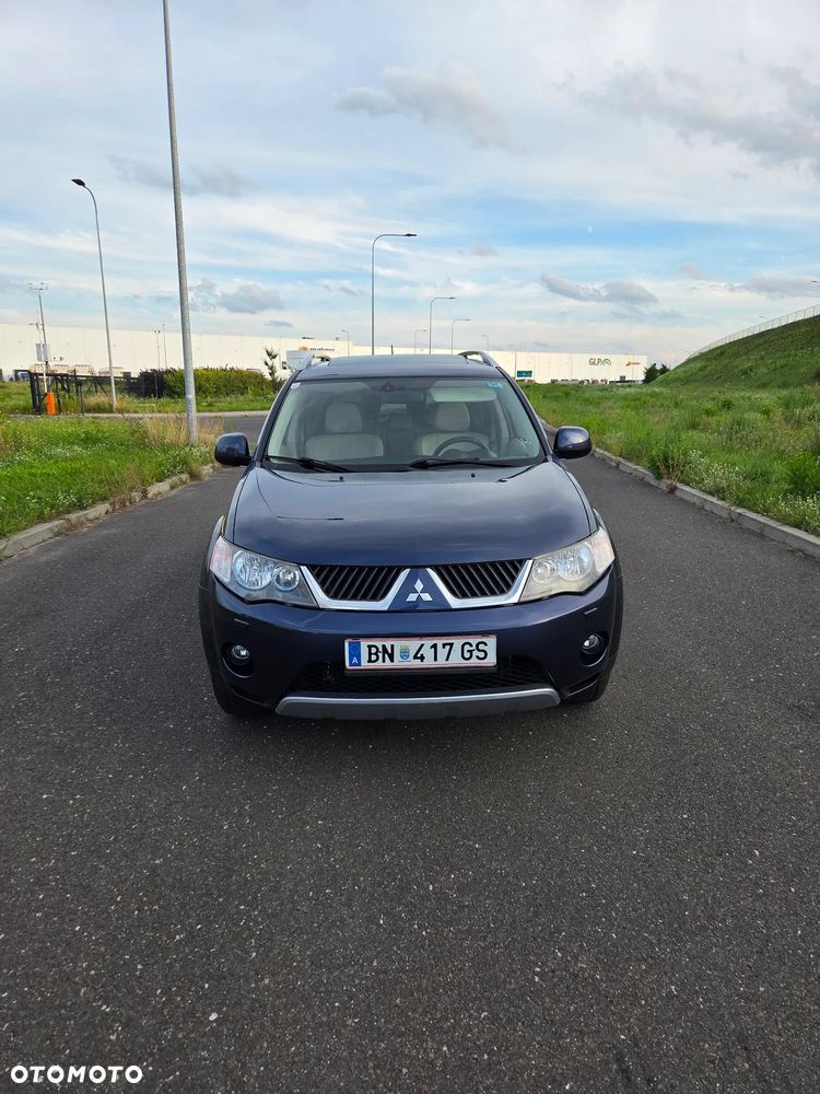 Mitsubishi Outlander 2.4 4WD CVT Intense - 8