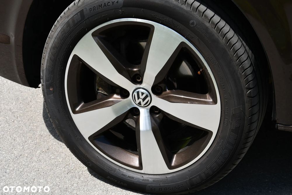 Volkswagen Multivan 2.0 BiTDI L2 Comfortline 4Motion DSG - 9