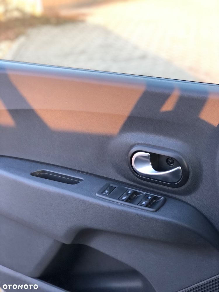 Dacia Lodgy Blue dCi 115 Stepway Plus - 17