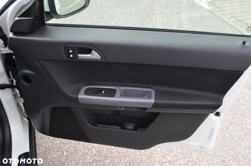 Volvo S40 1.6 Sport - 21