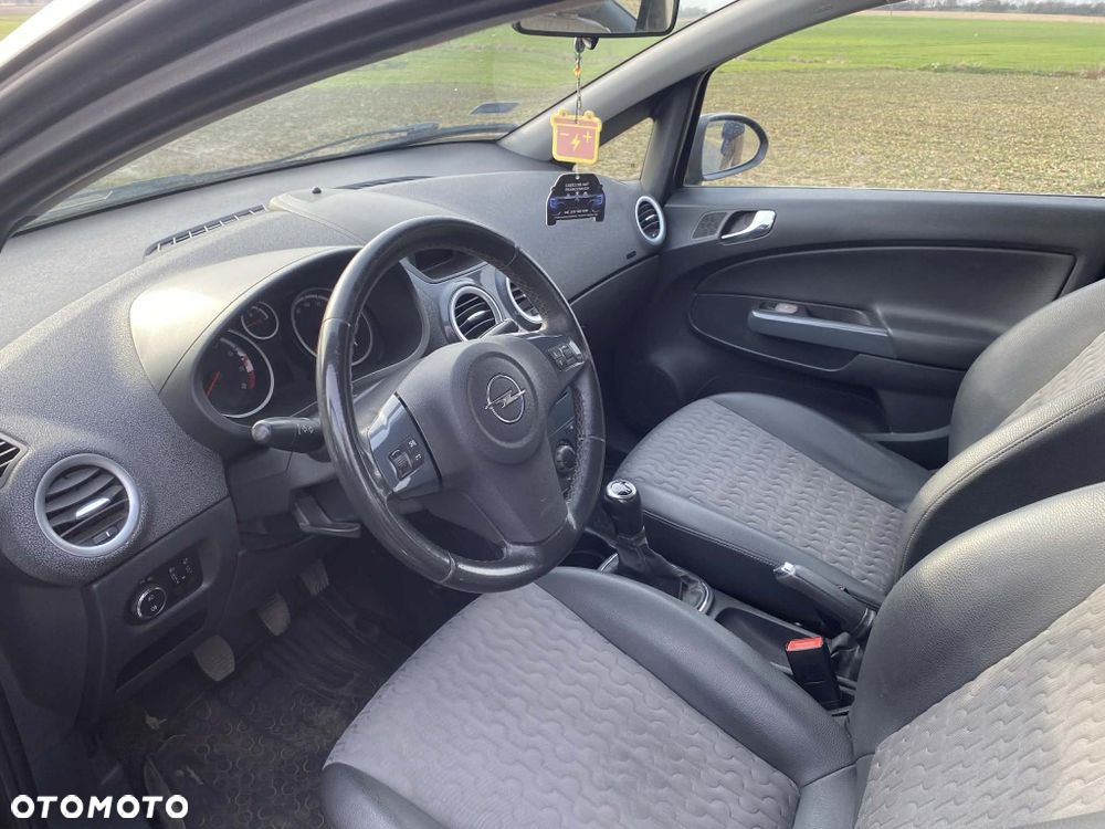 Opel Corsa - 8