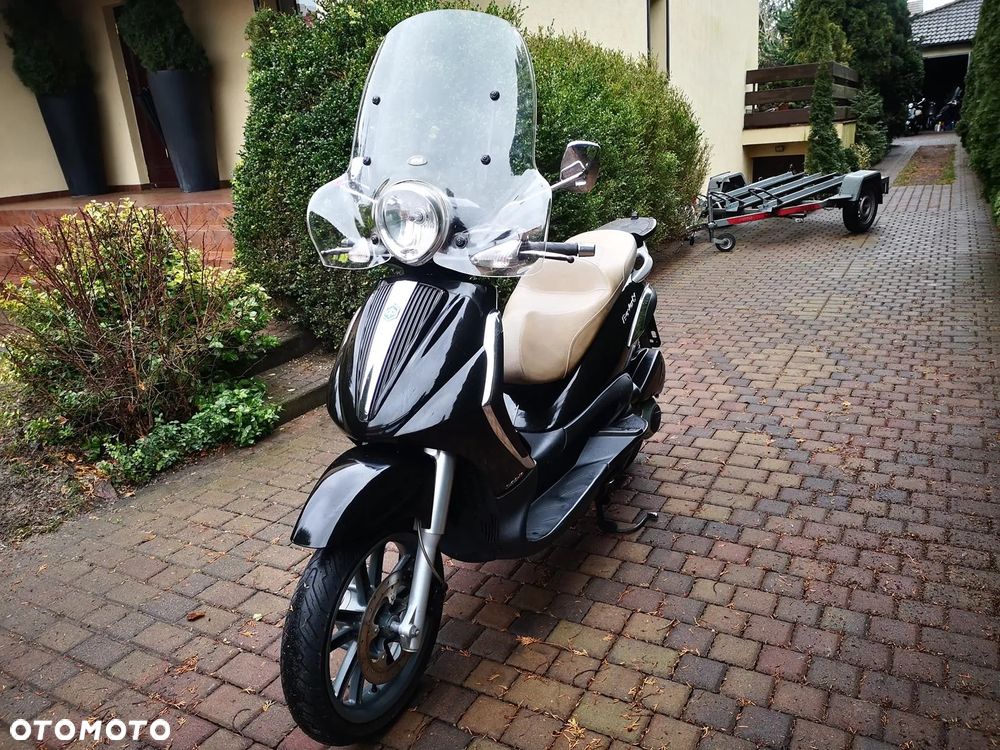 Piaggio Beverly - 12