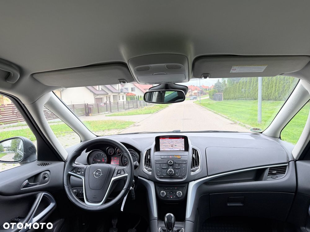 Opel Zafira - 15