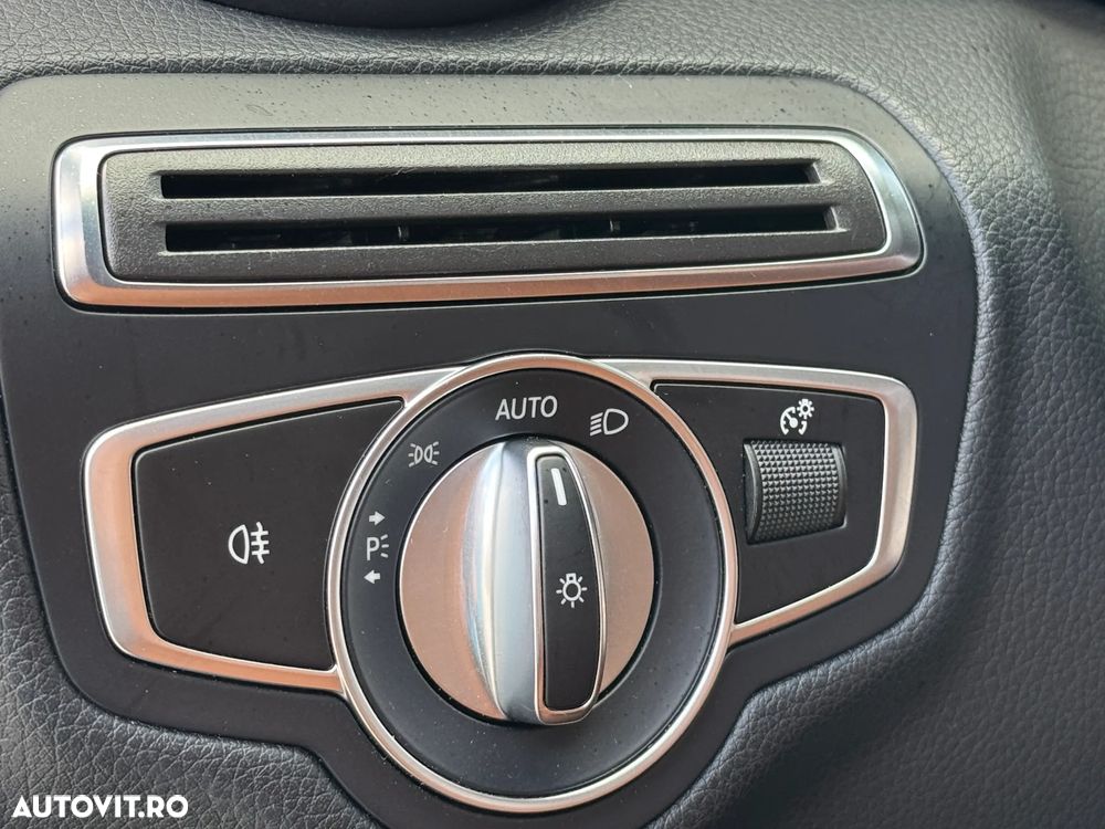 Mercedes-Benz C 300 9G-TRONIC AMG Line - 22