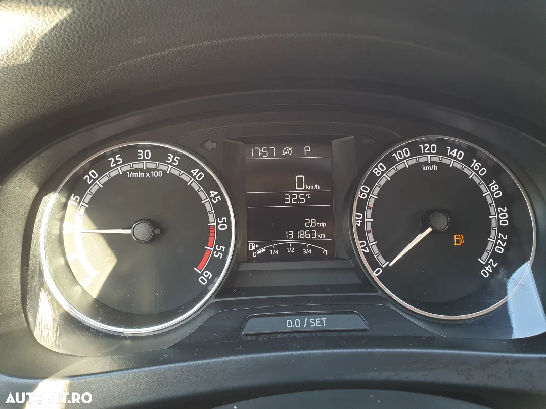 Skoda RAPID 1.4 TDI Ambition DSG - 28