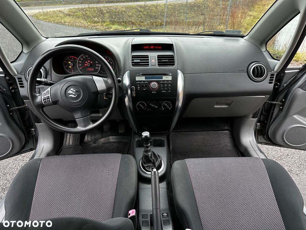 Suzuki SX4 - 11