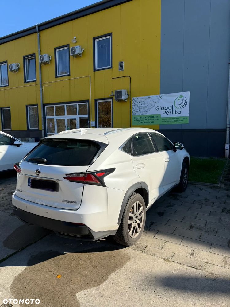 Lexus NX 300 AWD - 3