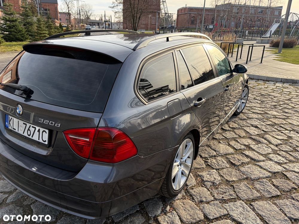 BMW Seria 3 320d DPF - 9