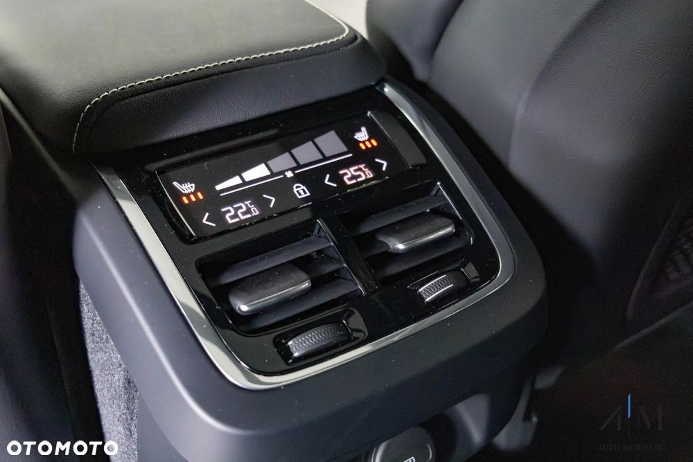 Volvo S60 B5 B AWD Ultimate Dark - 29