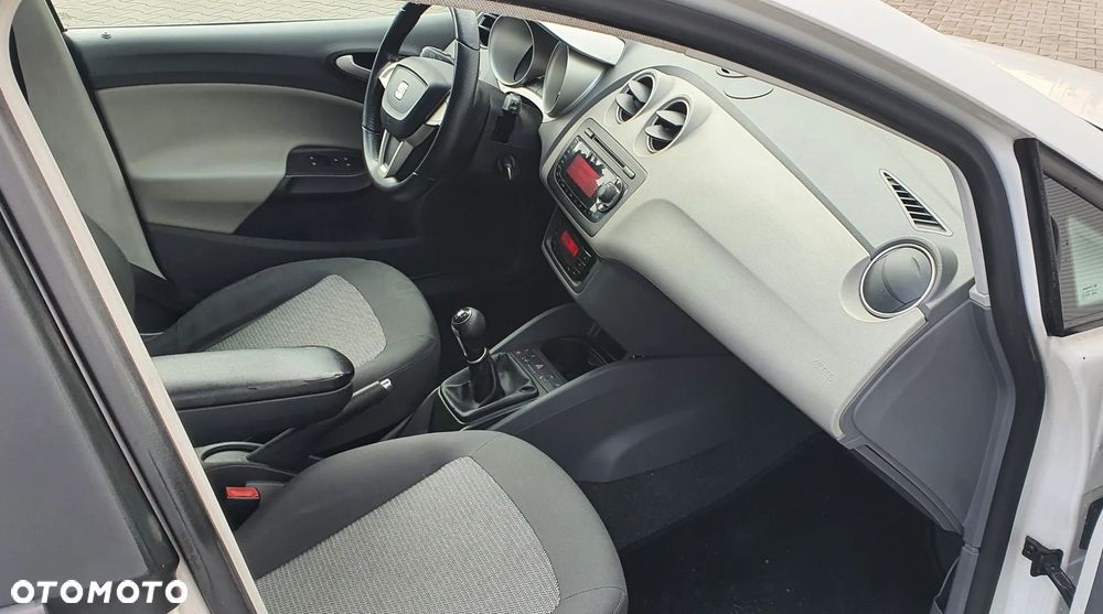 Seat Ibiza 1.2 12V Reference - 24