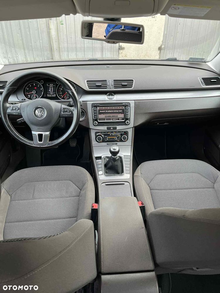 Volkswagen Passat 1.8 TSI Comfortline - 10