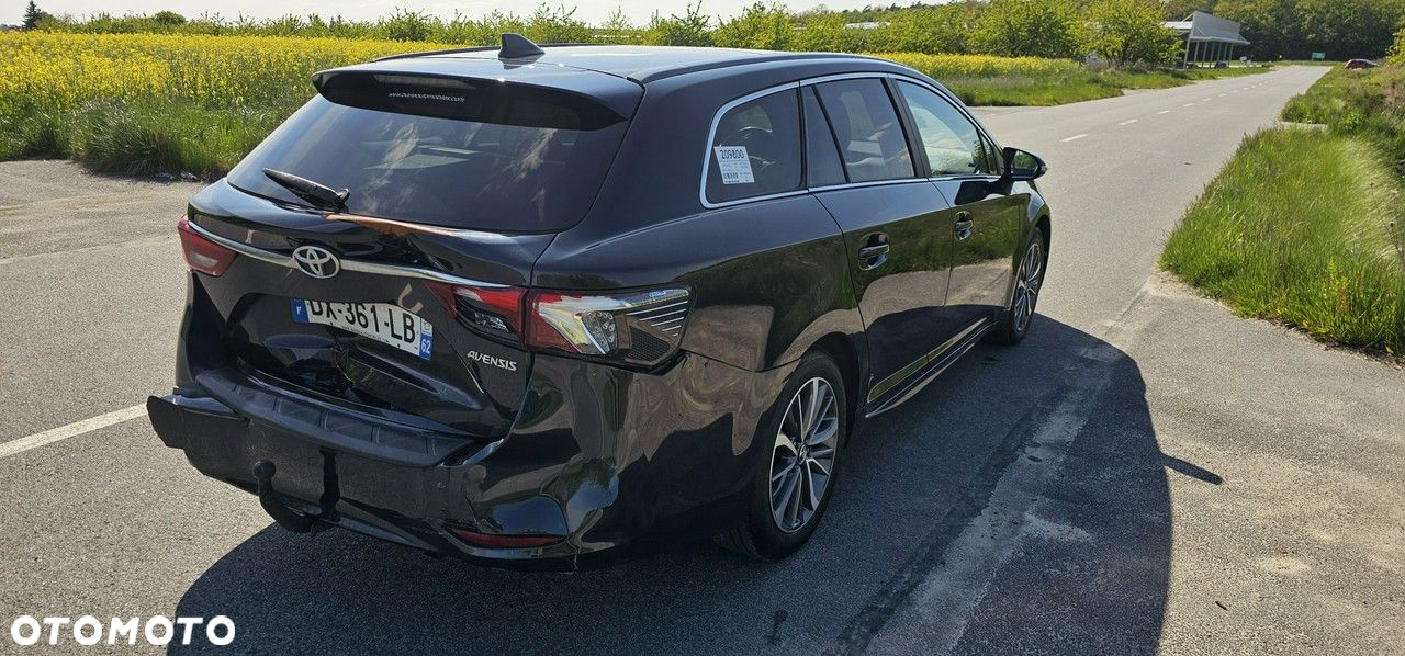 Toyota Avensis - 31