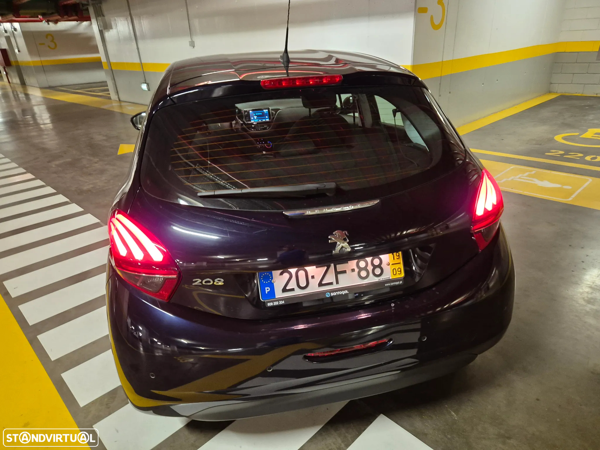 Peugeot 208 1.5 BlueHDi Active Pack - 32