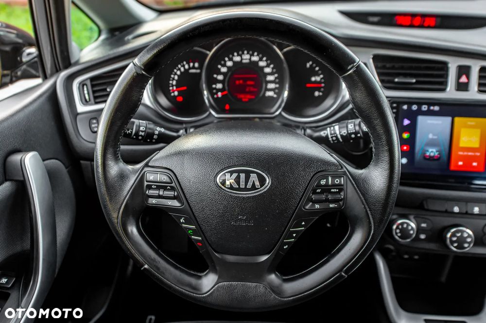 Kia Ceed 1.6 GDI Business Line - 25