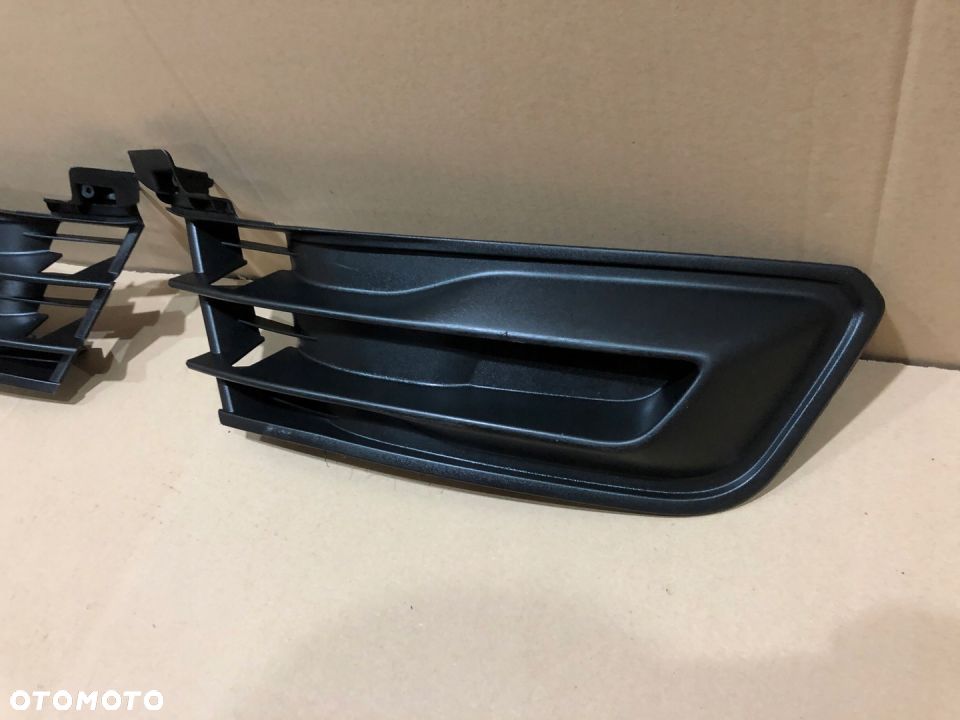 KRATKA ZDERZAKA LEWA RENAULT CAPTUR LIFT 2017- - 2