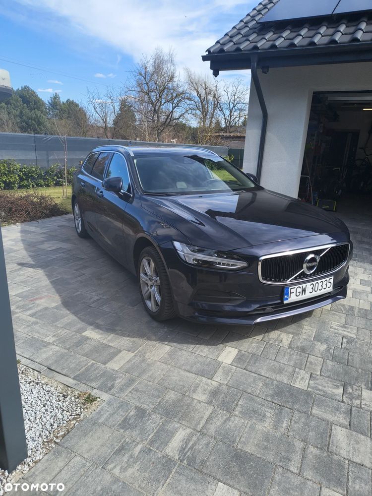 Volvo V90 D3 SCR Momentum Pro - 3