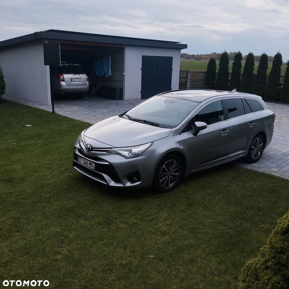 Toyota Avensis 2.0 D-4D Prestige - 16