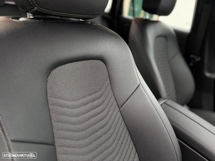 Mercedes-Benz GLA 180 - 22