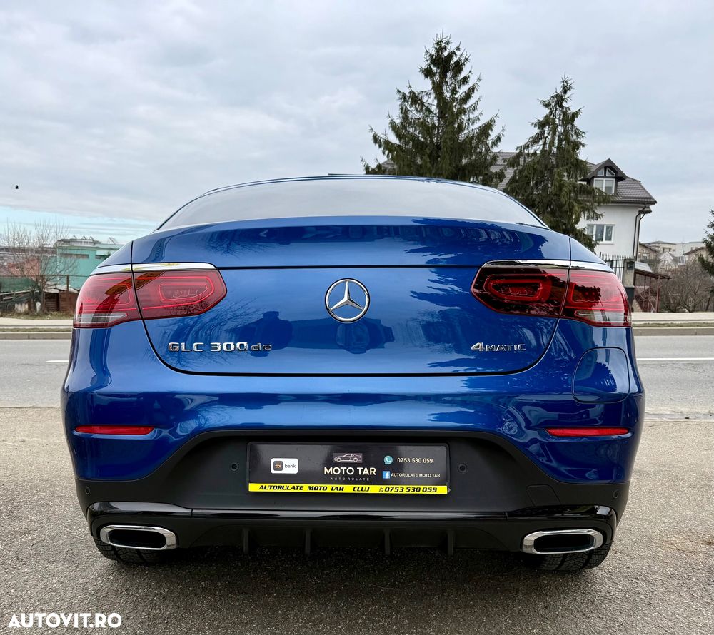 Mercedes-Benz GLC Coupe 300 de 4Matic 9G-TRONIC AMG Line - 32