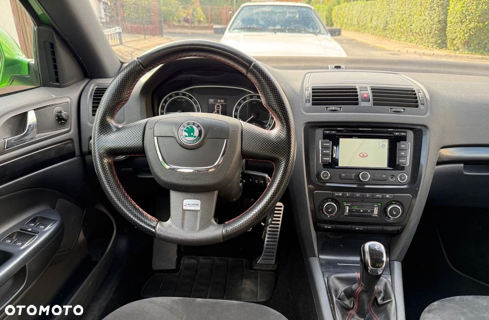 Skoda Octavia 2.0 TDI DPF RS - 18