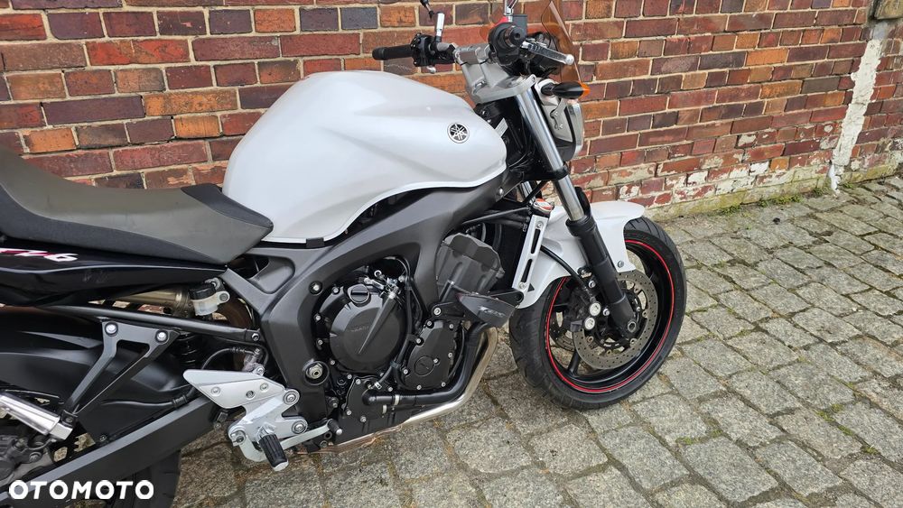 Yamaha FZ6 - 29