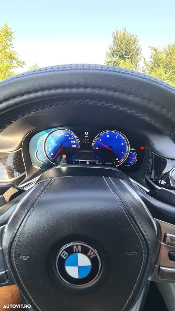 BMW Seria 7 740d xDrive - 22