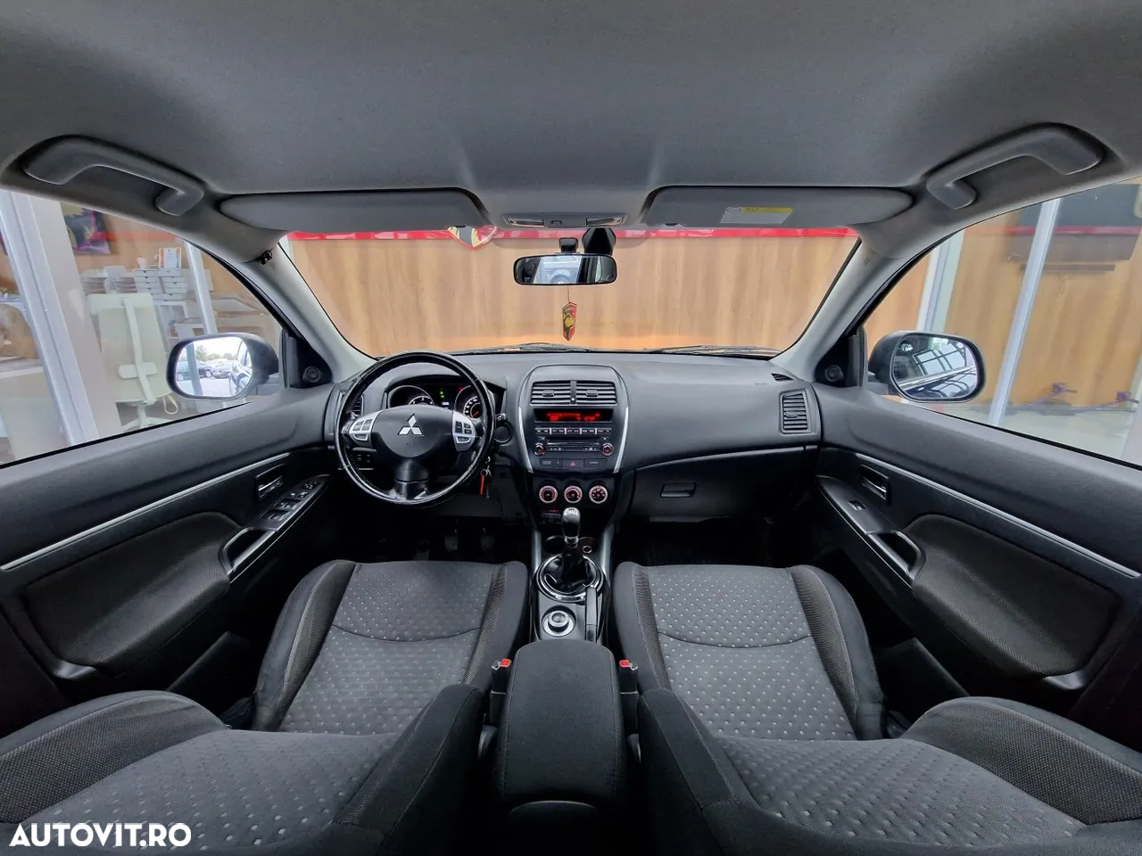 Mitsubishi ASX - 8