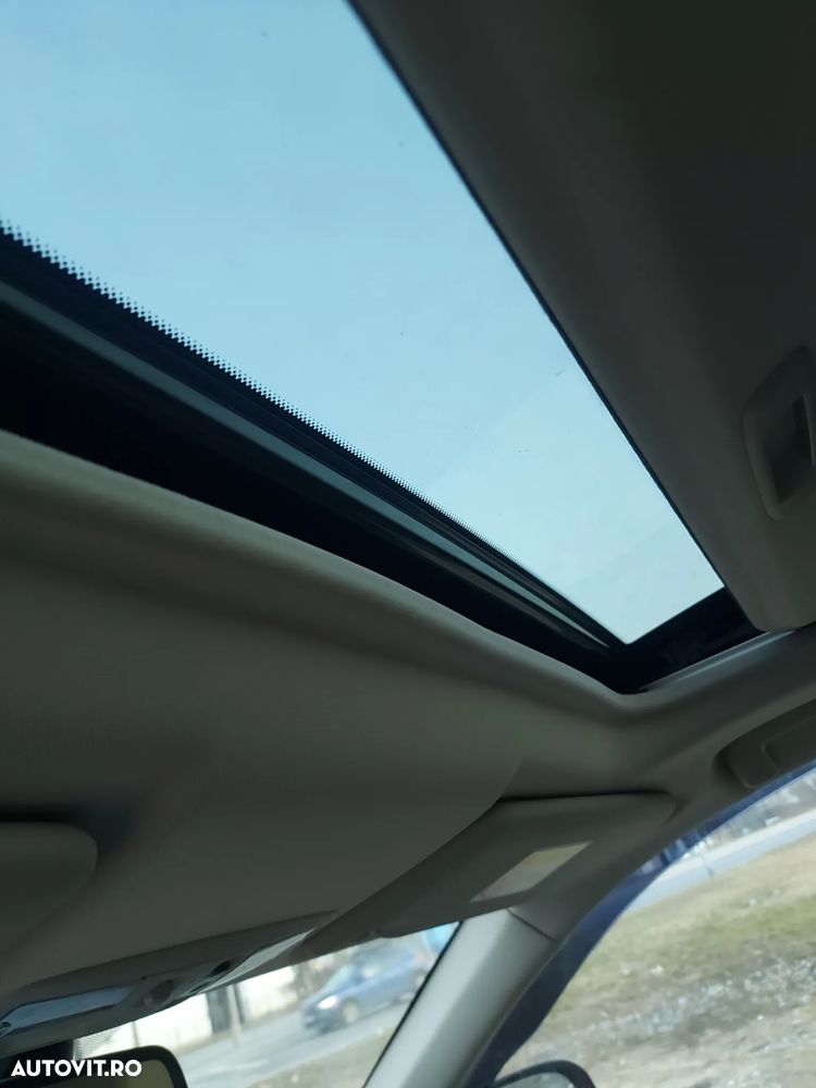 Mitsubishi Outlander - 10