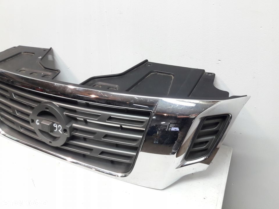 Nissan Navara NP300 grill atrapa chrom - 2