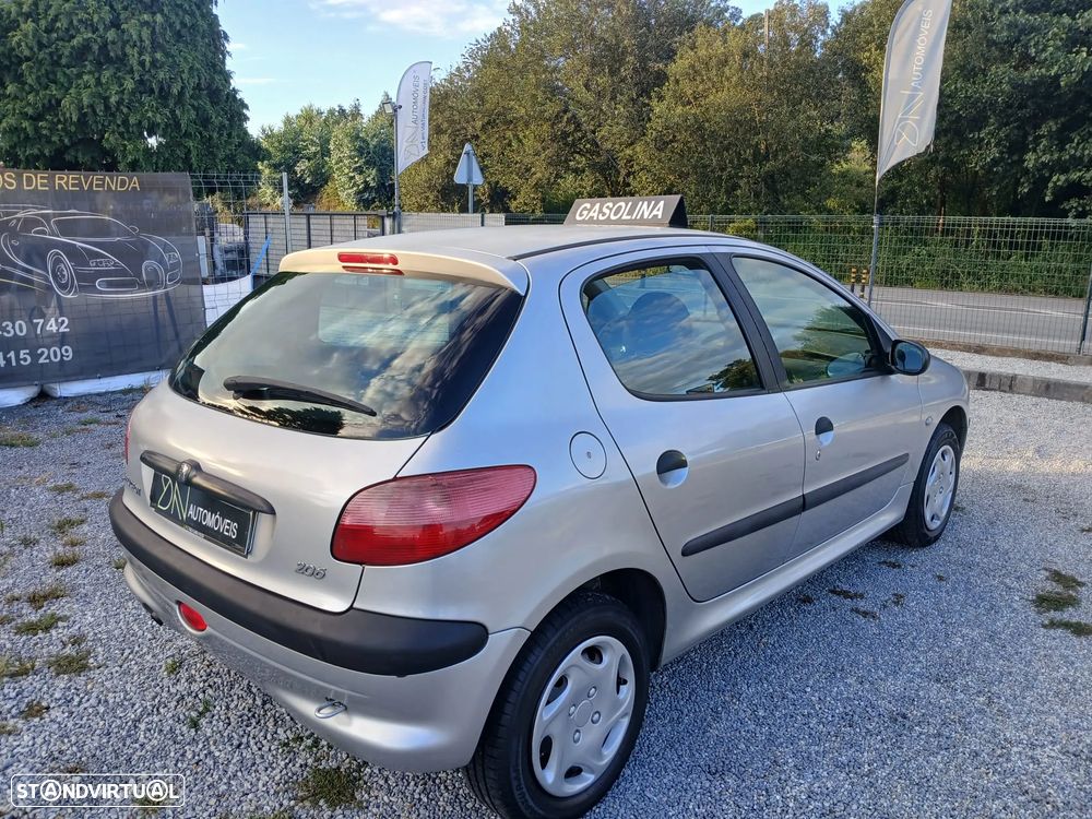 Peugeot 206 1.1 XR - 10
