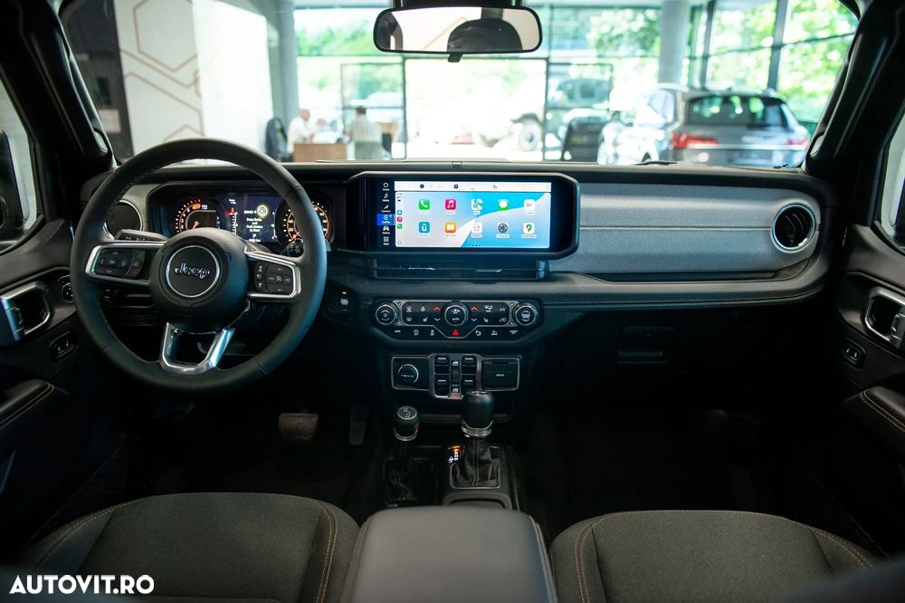 Jeep Wrangler - 12
