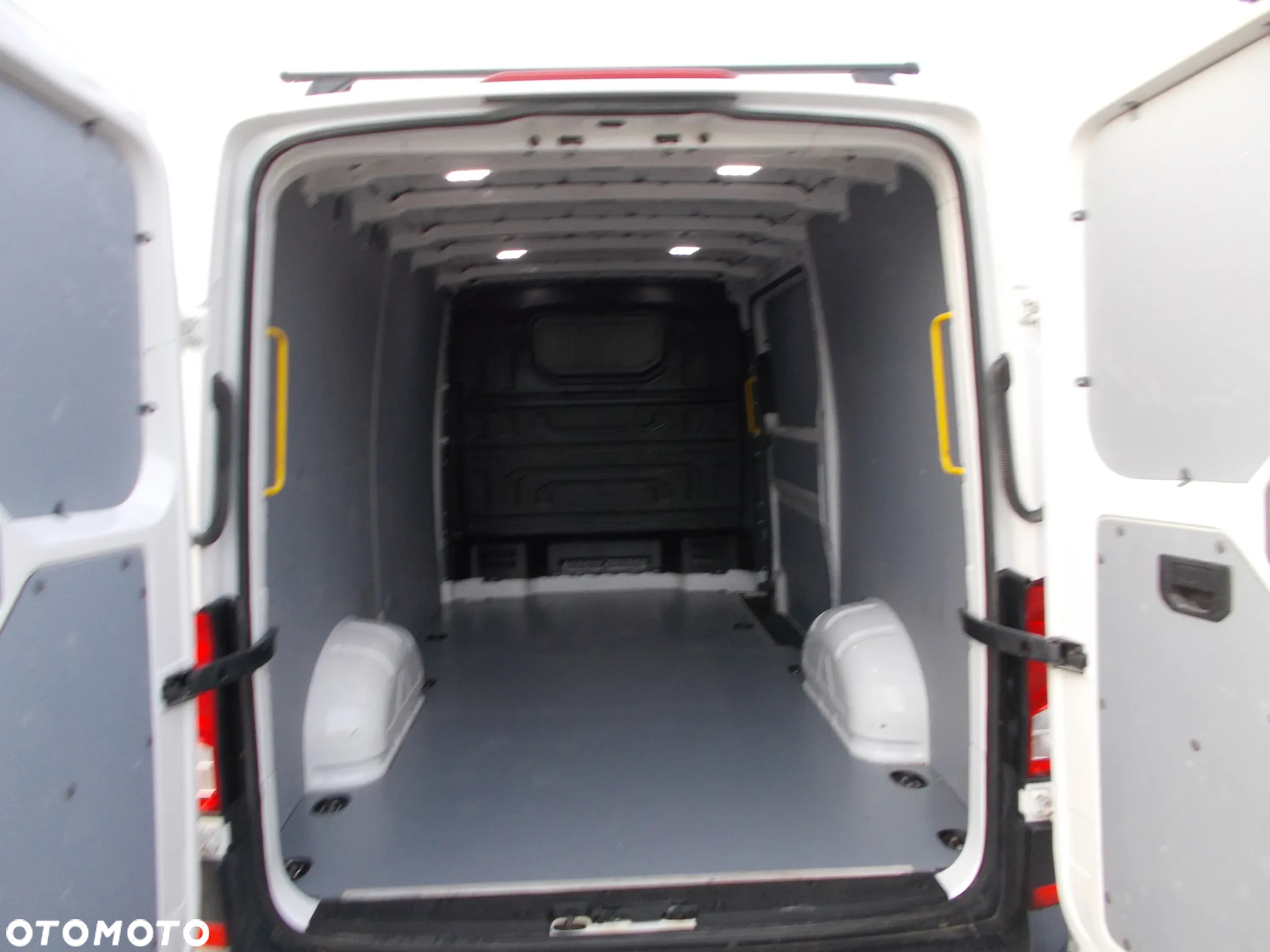 Volkswagen CRAFTER 3,180 TGE - 30