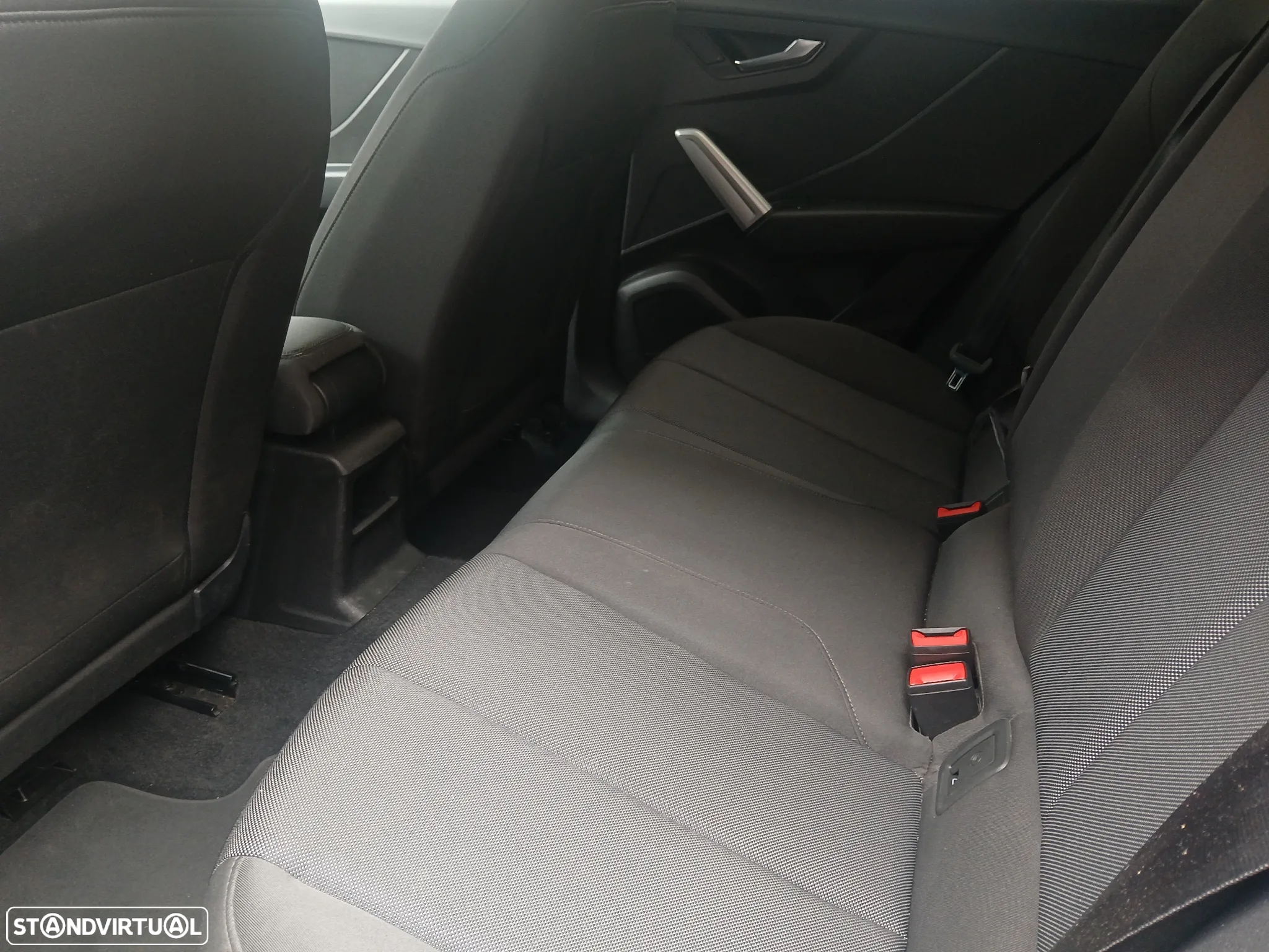 Audi Q2 35 TDI Advanced S tronic - 20
