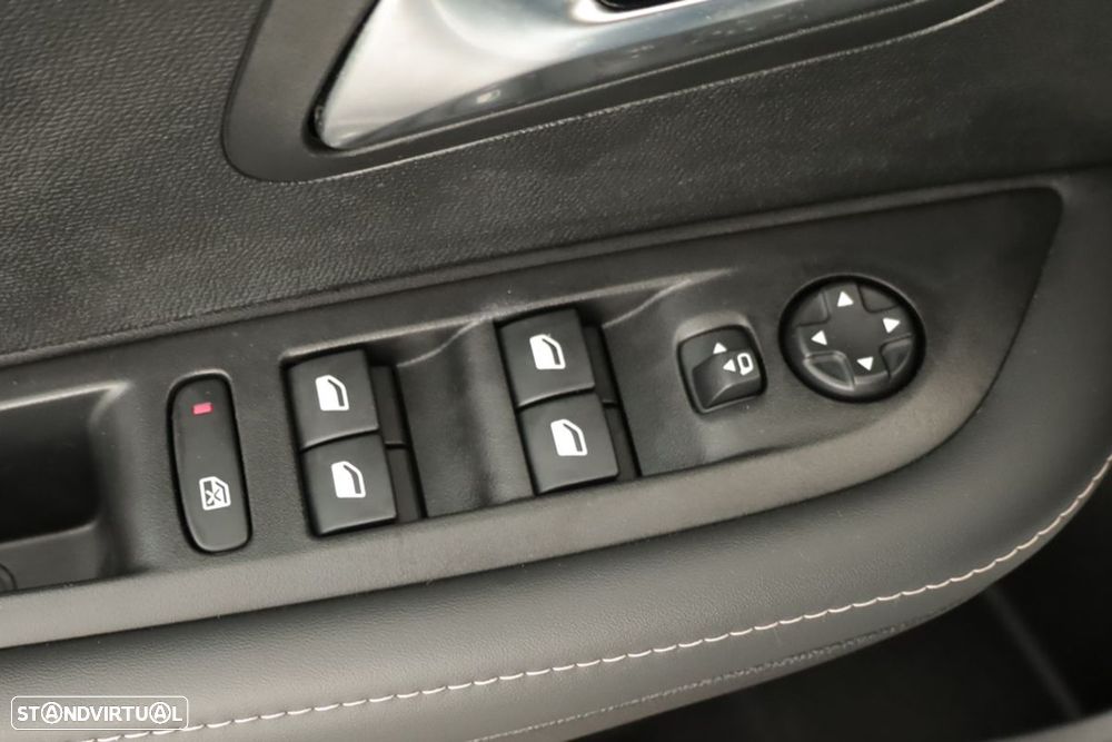 Peugeot e-208 50 kWh SE Style - 22