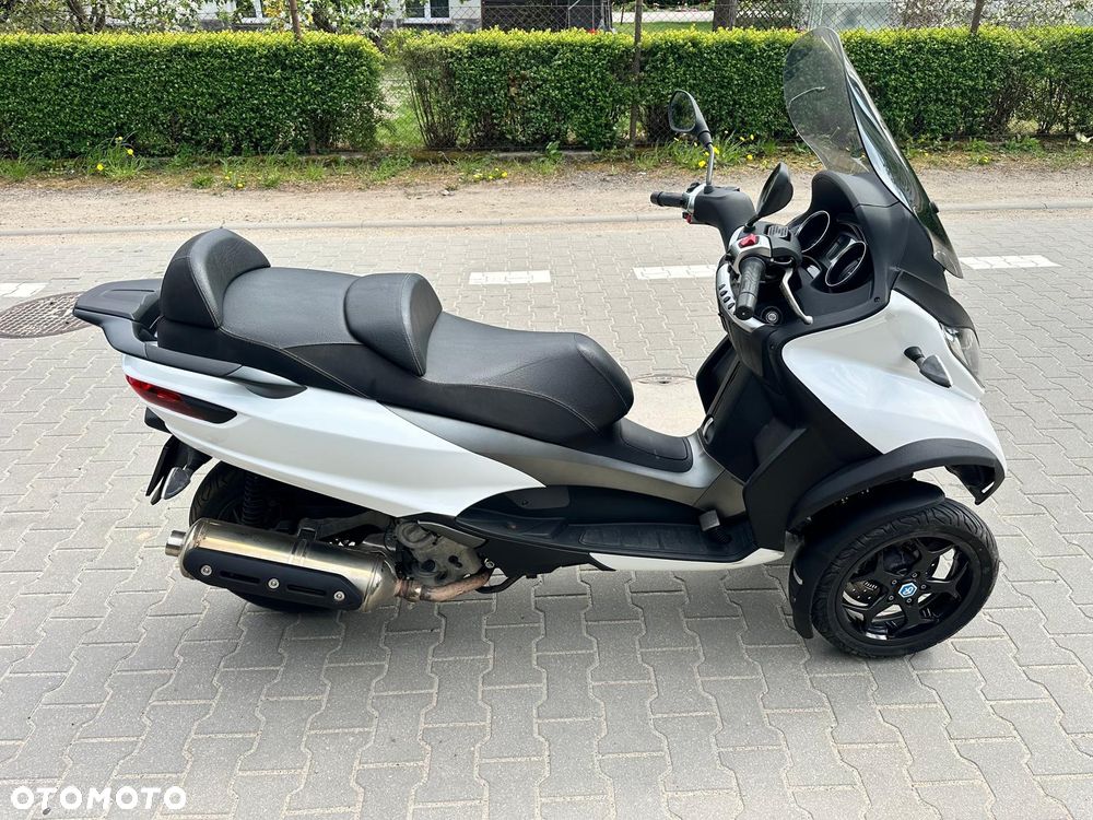 Piaggio MP-3 - 6