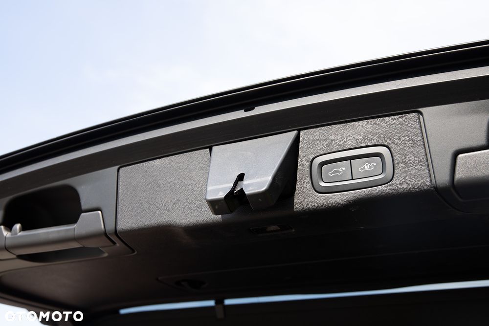 Volvo XC 60 B5 B Inscription - 24
