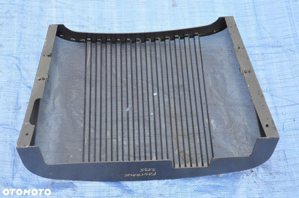 GRILL ATRAPA  MASKA PRZÓD JCB FASTRAC 2135 - 2