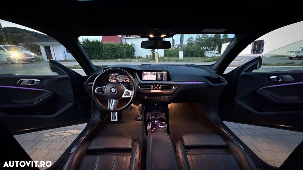 BMW Seria 2 218i Aut. M Sport - 26