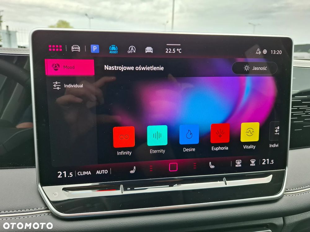 Volkswagen Tiguan 1.5 eTSI Elegance DSG - 28
