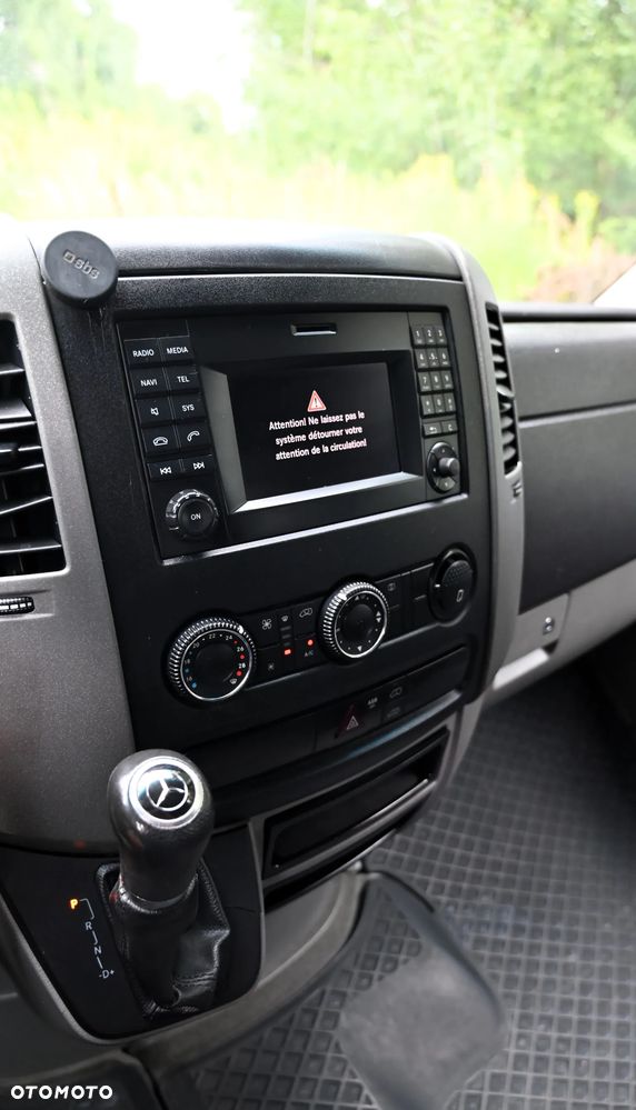Mercedes-Benz Sprinter - 10