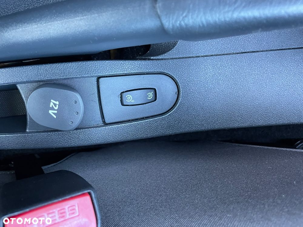 Renault Clio - 13